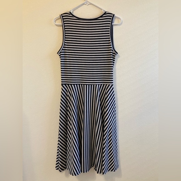 LuLaRoe Black and White Nicki Dress - Picture 9 of 12